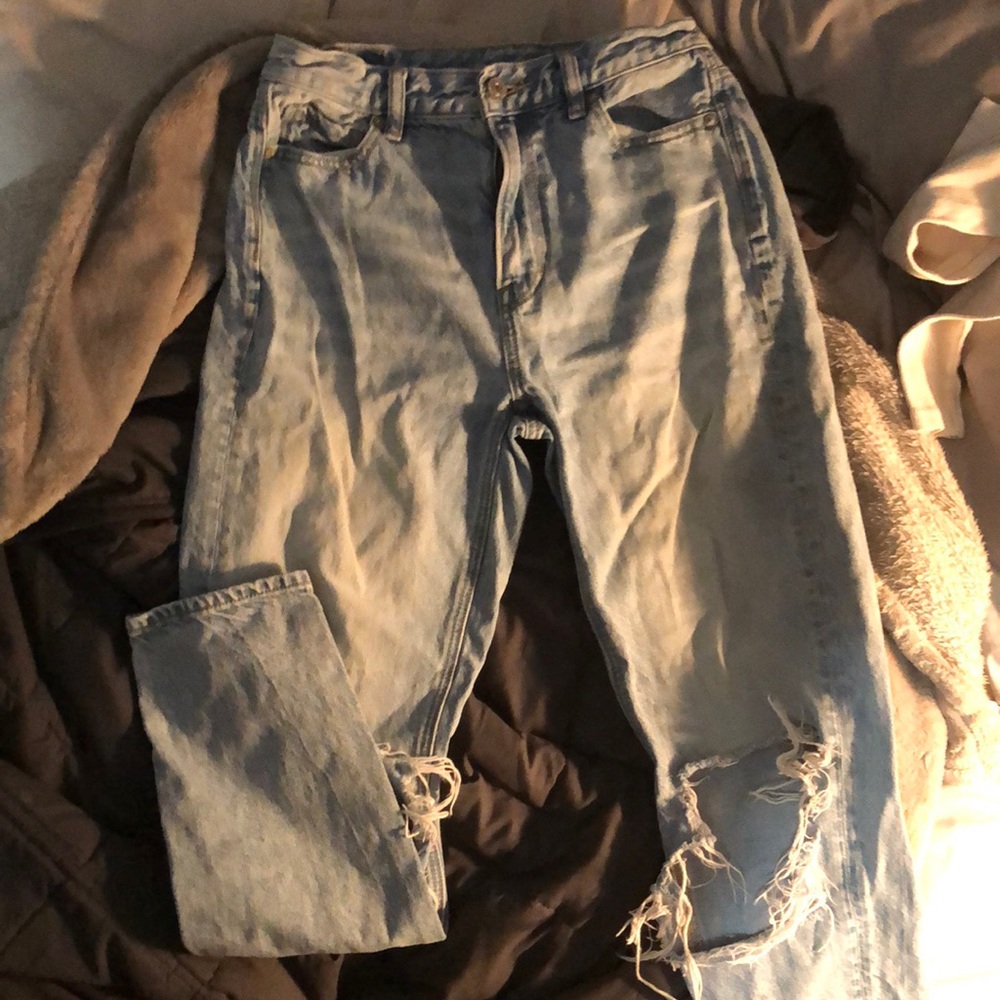 american eagle mom jeans